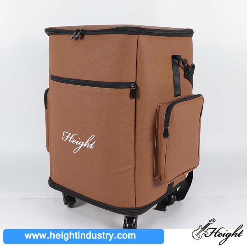 Board game bag with wheels Board game bag with wheels